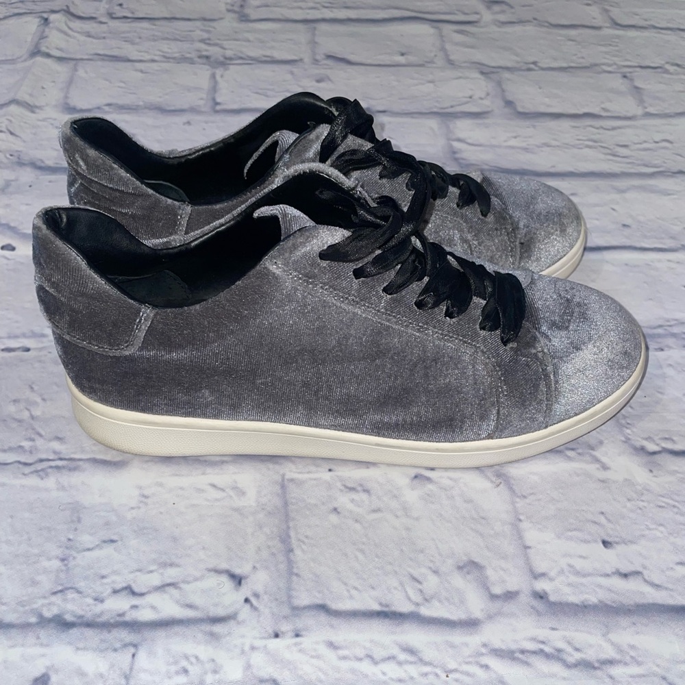 Sam Edelman Marlow Grey Velvet. Women’s Sneakers. Velvet. Sam Edelman